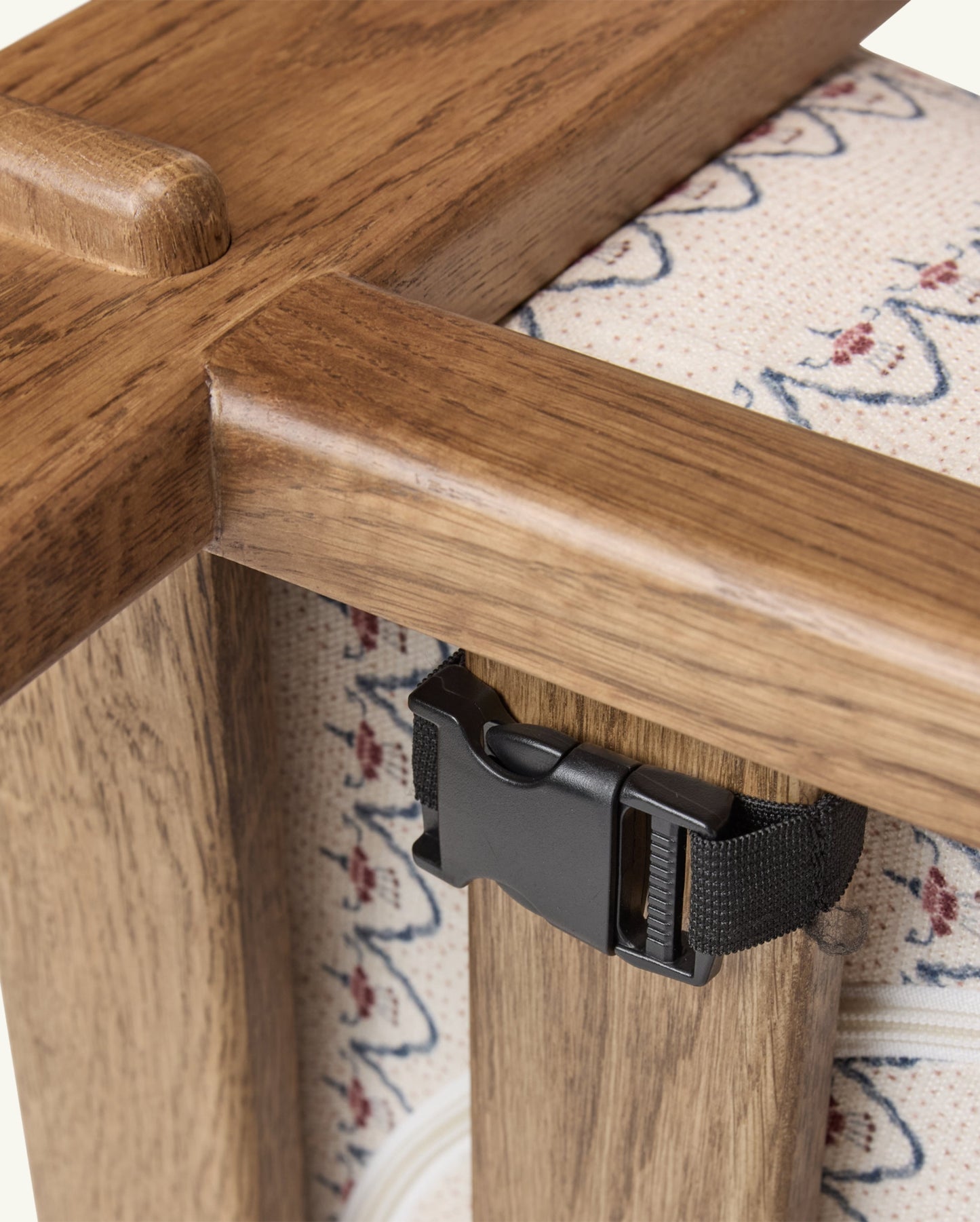 Leela Lounge Chair in Neutral Arches