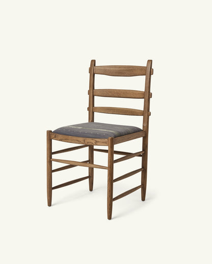Tiga Dining Chair